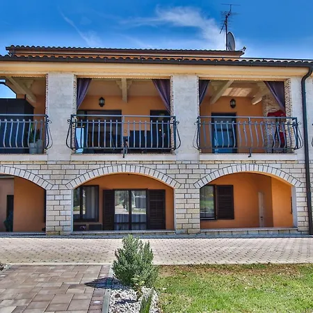 Tina Ii Apartment Porec